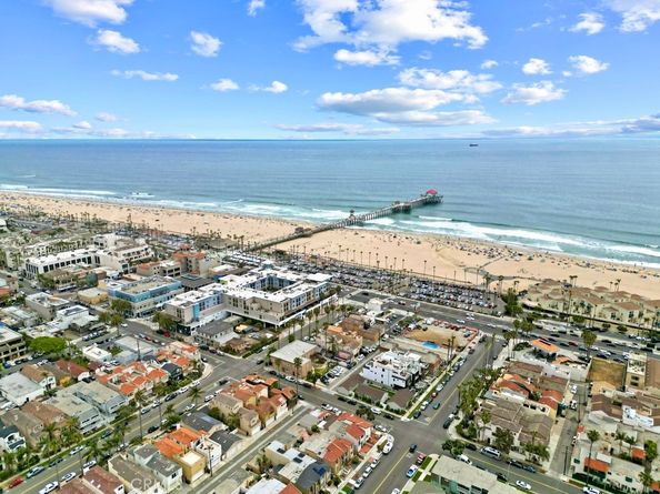 513 Pecan Ave, Huntington Beach CA 92648