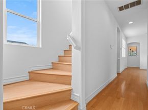 513 Pecan Ave, Huntington Beach CA 92648