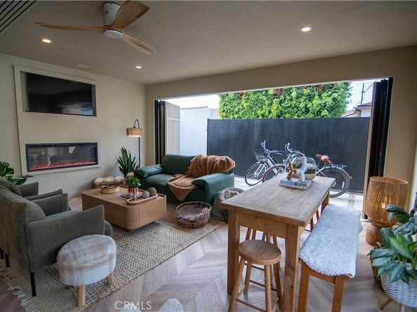 285 Ravenna, Long Beach CA 90803