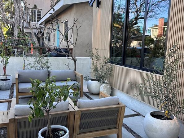 285 Ravenna, Long Beach CA 90803