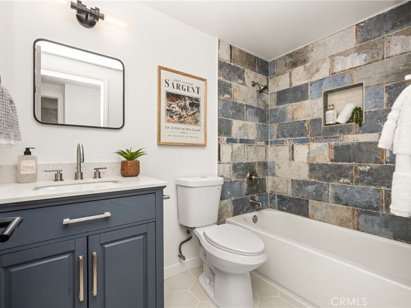 25232 Earhart, Laguna Hills CA 92653