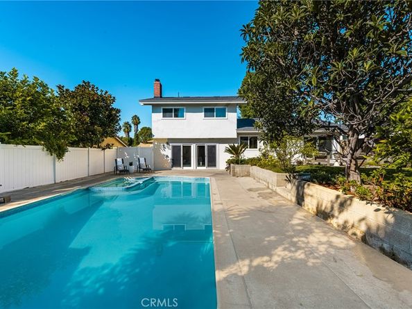 25232 Earhart, Laguna Hills CA 92653