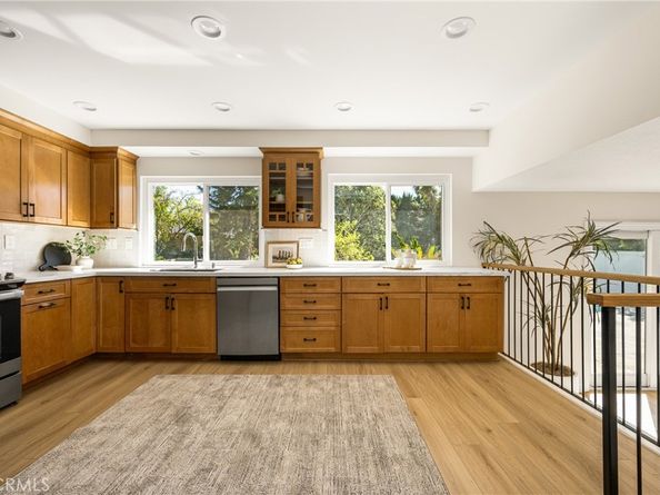 25232 Earhart, Laguna Hills CA 92653