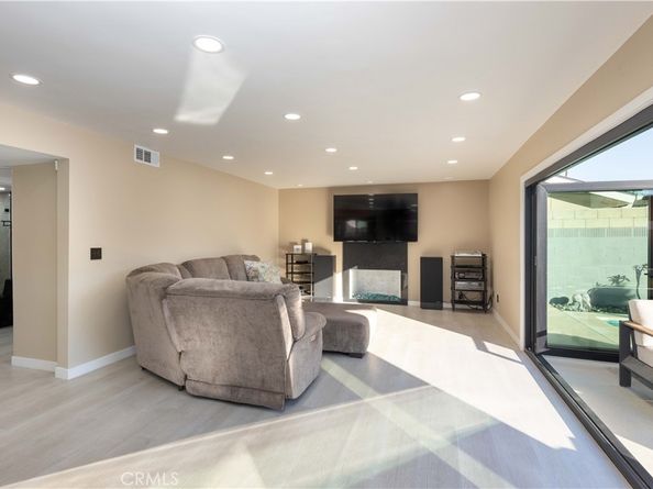 7830 E Ring Street, Long Beach CA 90808