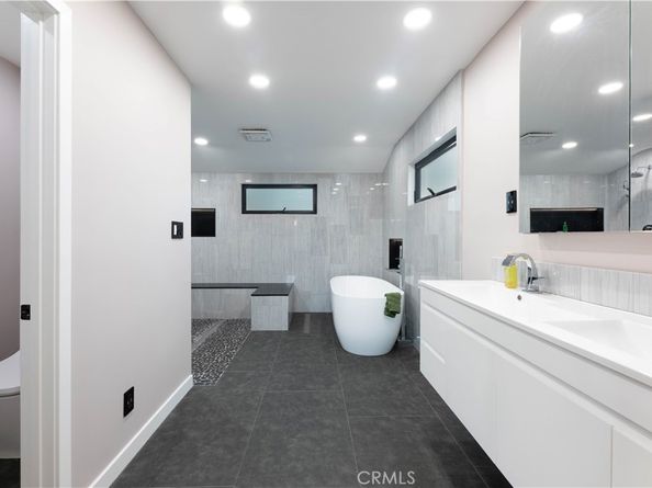 7830 E Ring Street, Long Beach CA 90808