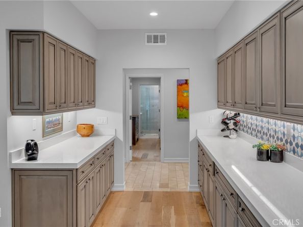 4275 Country Club Drive, Long Beach CA 90807