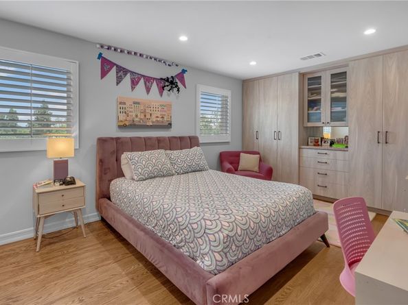 4275 Country Club Drive, Long Beach CA 90807