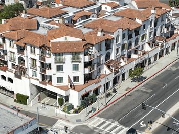 2001 Artesia Boulevard