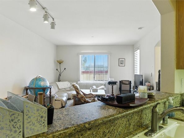 2001 Artesia Boulevard 207, Redondo Beach CA 90278