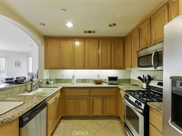 2001 Artesia Boulevard 207, Redondo Beach CA 90278