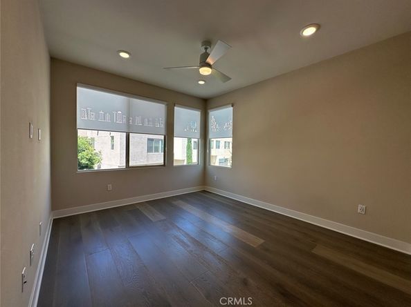 195 Stellar, Irvine CA 92618