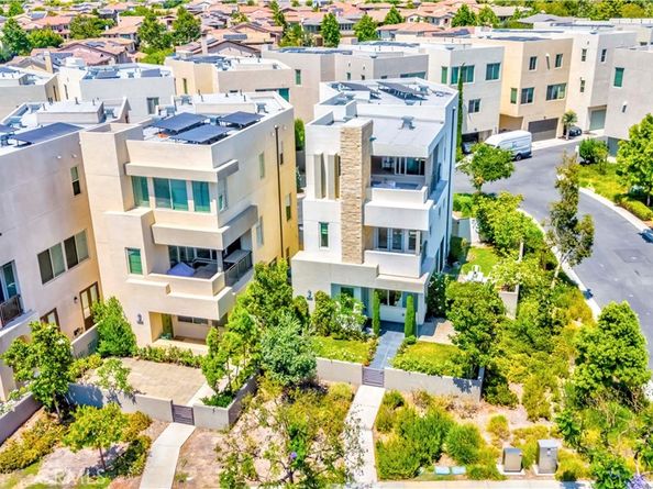 195 Stellar, Irvine CA 92618