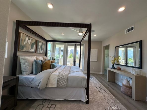195 Stellar, Irvine CA 92618