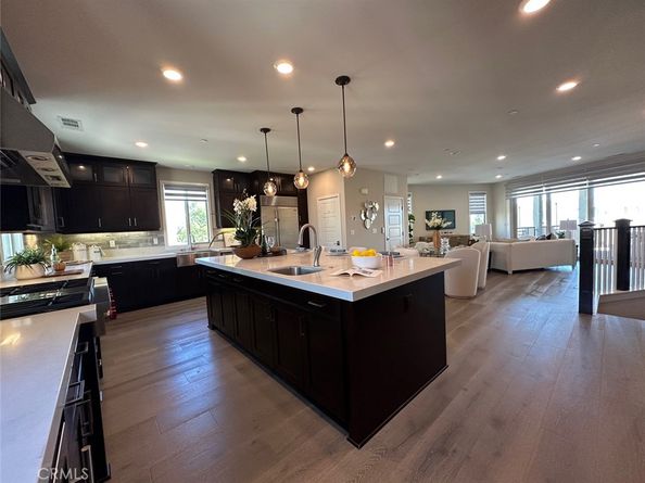 195 Stellar, Irvine CA 92618