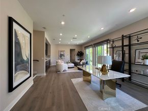 195 Stellar, Irvine CA 92618