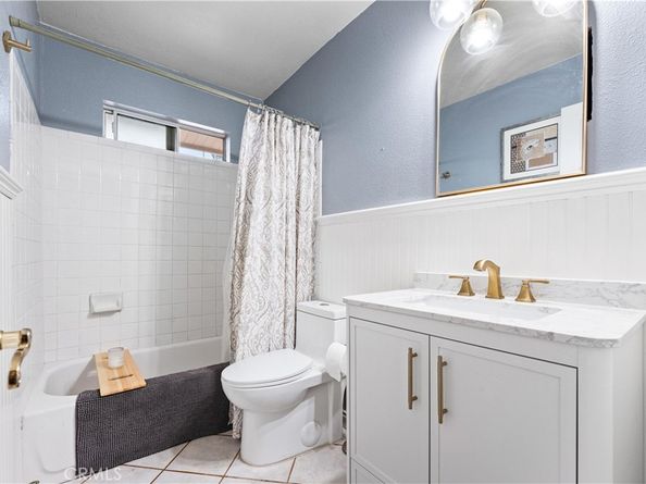 1646 E 15th Street, Santa Ana CA 92701