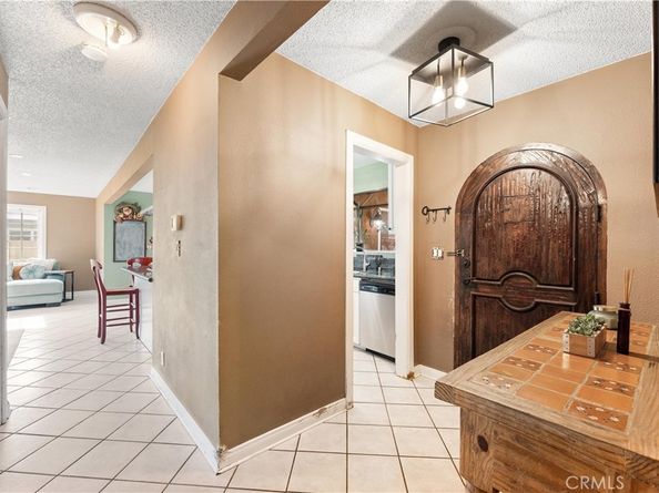 1646 E 15th Street, Santa Ana CA 92701