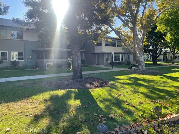 13360 Del Monte Drive 2B, Seal Beach CA 90740