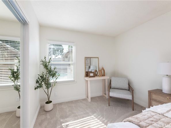 3079 N Bellflower Boulevard, Long Beach CA 90808