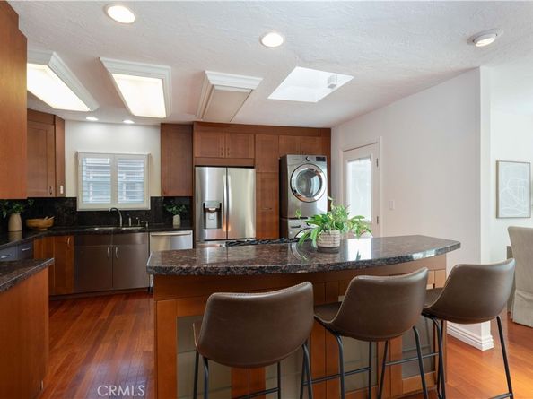 3079 N Bellflower Boulevard, Long Beach CA 90808