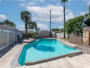 3079 N Bellflower Boulevard, Long Beach CA 90808