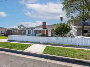 3079 N Bellflower Boulevard, Long Beach CA 90808
