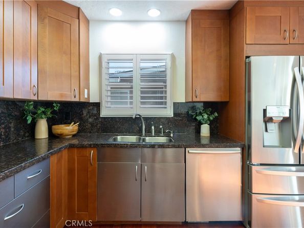 3079 N Bellflower Boulevard, Long Beach CA 90808