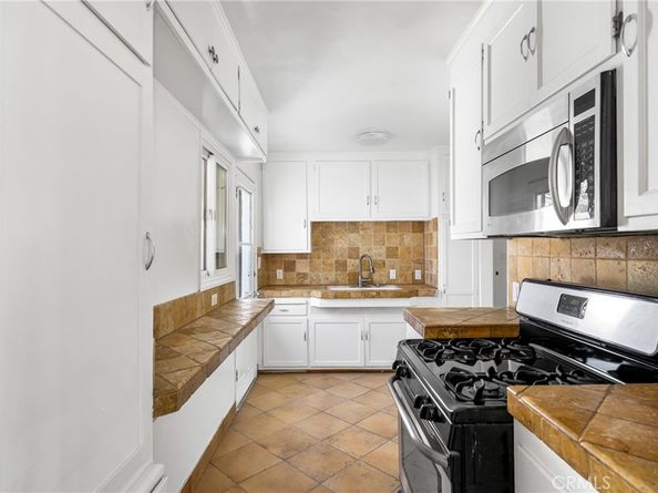 4851 Faculty Avenue, Long Beach CA 90808