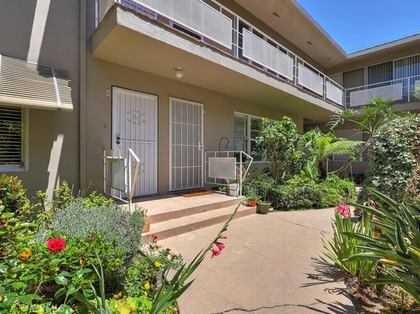 3042 E 3rd St 5, Long Beach CA 90814