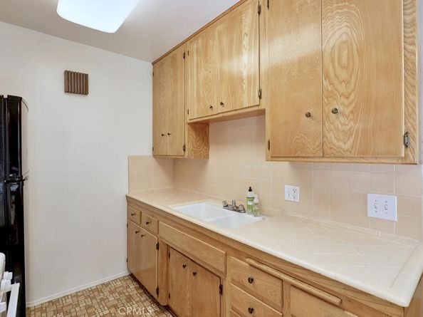 3042 E 3rd St 5, Long Beach CA 90814