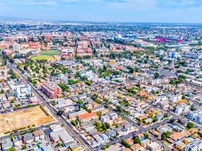 1349 W 35th Place, Los Angeles CA 90007