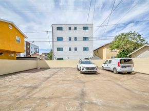 1349 W 35th Place, Los Angeles CA 90007