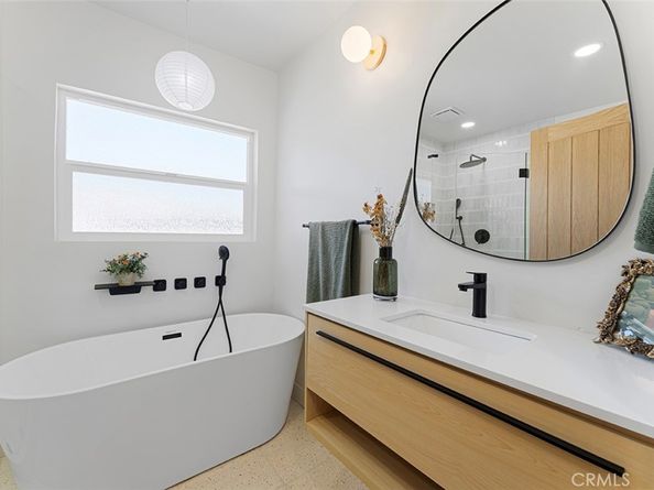 981 Nordica Drive, Los Angeles CA 90065