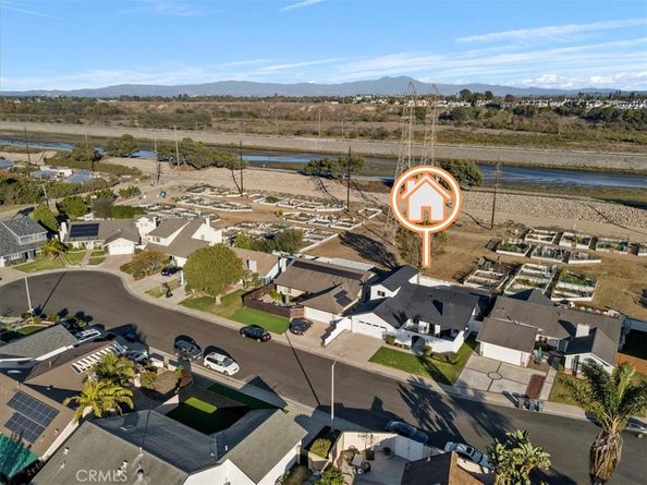 21072 Galbar Circle, Huntington Beach CA 92646
