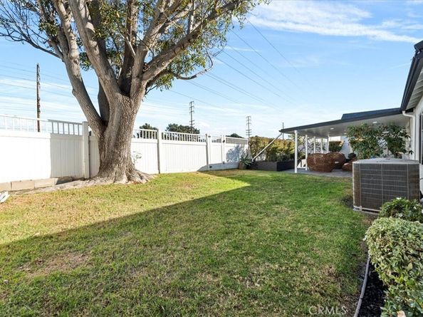 21072 Galbar Circle, Huntington Beach CA 92646