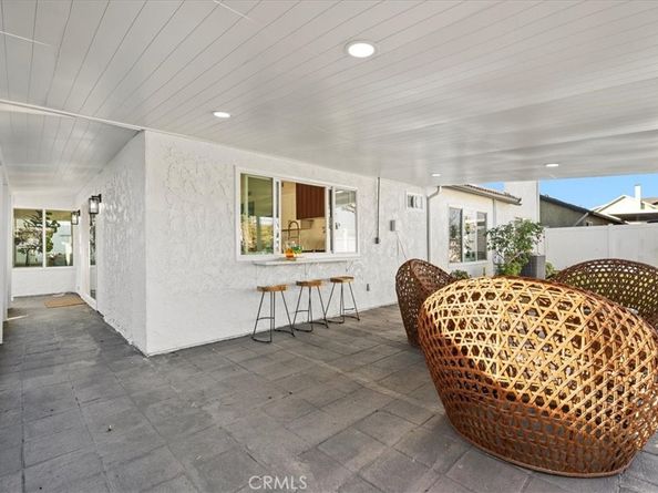 21072 Galbar Circle, Huntington Beach CA 92646