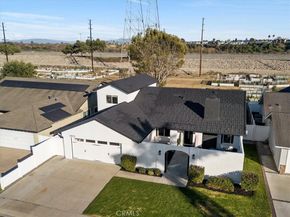 21072 Galbar Circle, Huntington Beach CA 92646