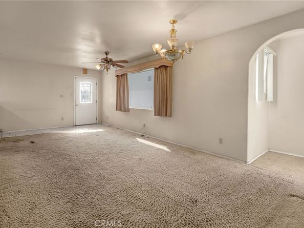 323 E 102nd St., Los Angeles CA 90003