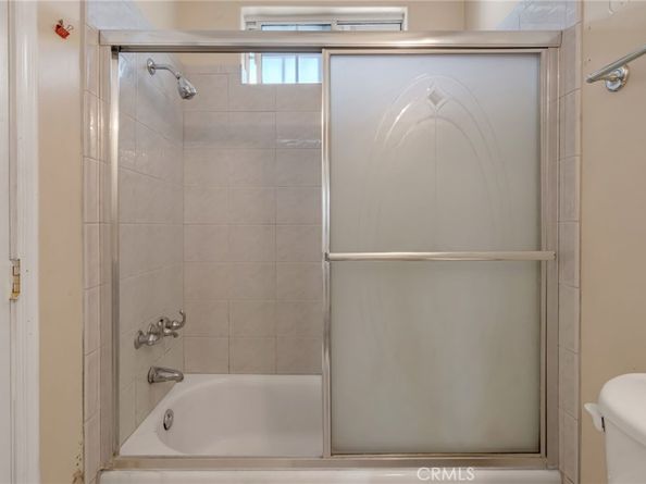 323 E 102nd St., Los Angeles CA 90003