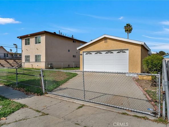 323 E 102nd St., Los Angeles CA 90003