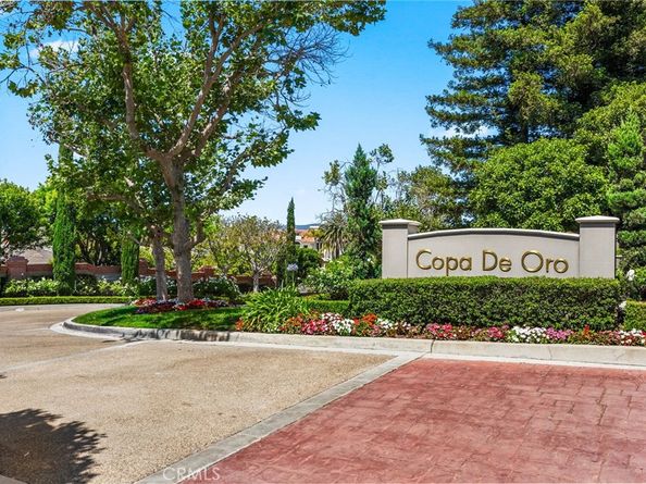 5110 E Copa De Oro Drive, Anaheim Hills CA 92807