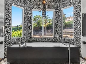 5110 E Copa De Oro Drive, Anaheim Hills CA 92807