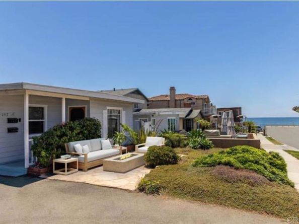 157 Maple Ave., Carlsbad CA 92008