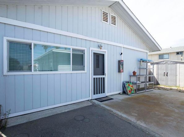 157 Maple Ave., Carlsbad CA 92008