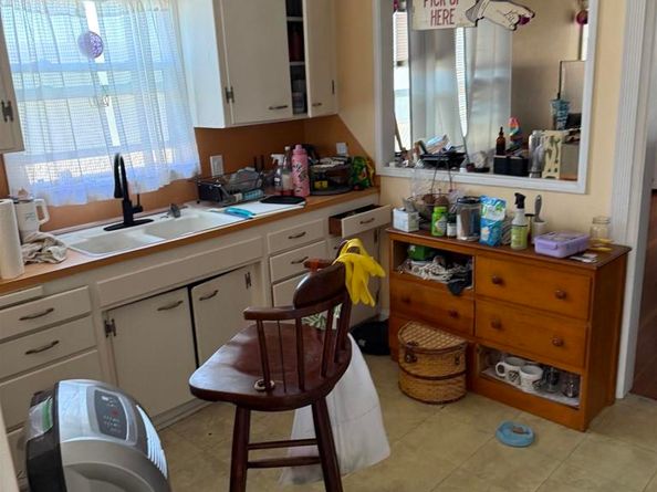 157 Maple Ave., Carlsbad CA 92008