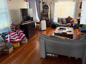 157 Maple Ave., Carlsbad CA 92008