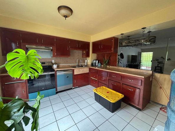 3522 Fairlomas Drive, National City CA 91950