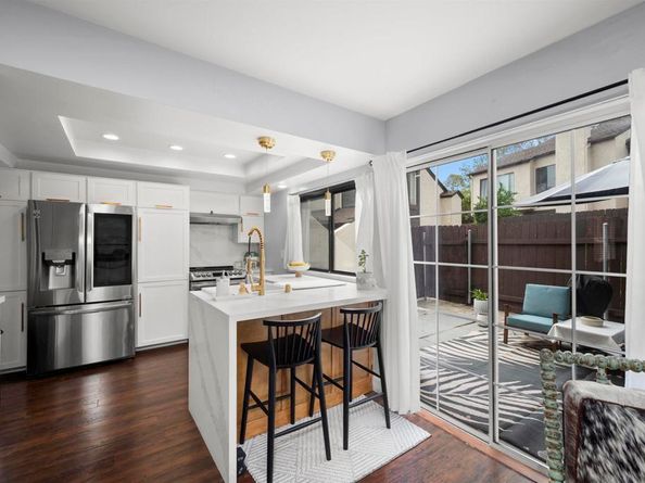 3020 Plaza Lorenzo, Bonita CA 91902