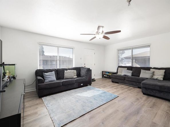 318 Graves Court, El Cajon CA 92021