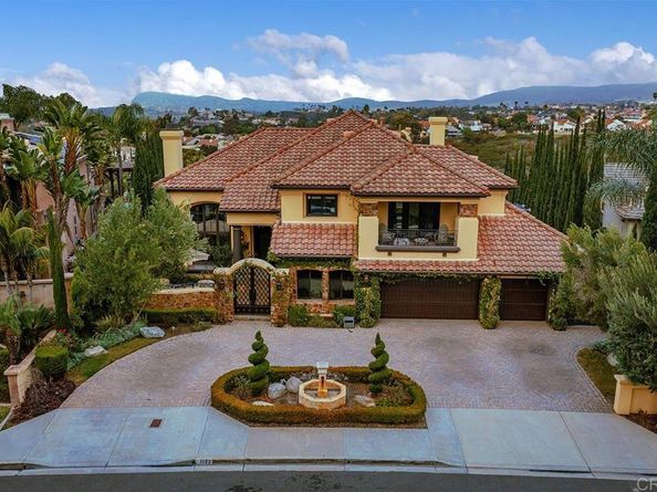 1133 Carlos Canyon Dr, Chula Vista CA 91910